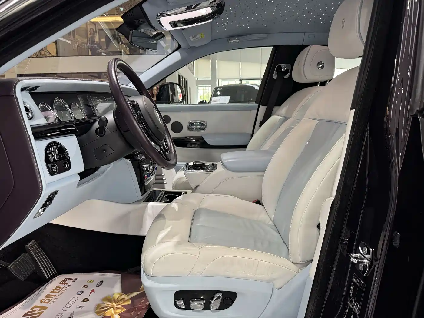 Rolls-Royce Phantom 2021 2018 6.7T Long Wheelbase Version