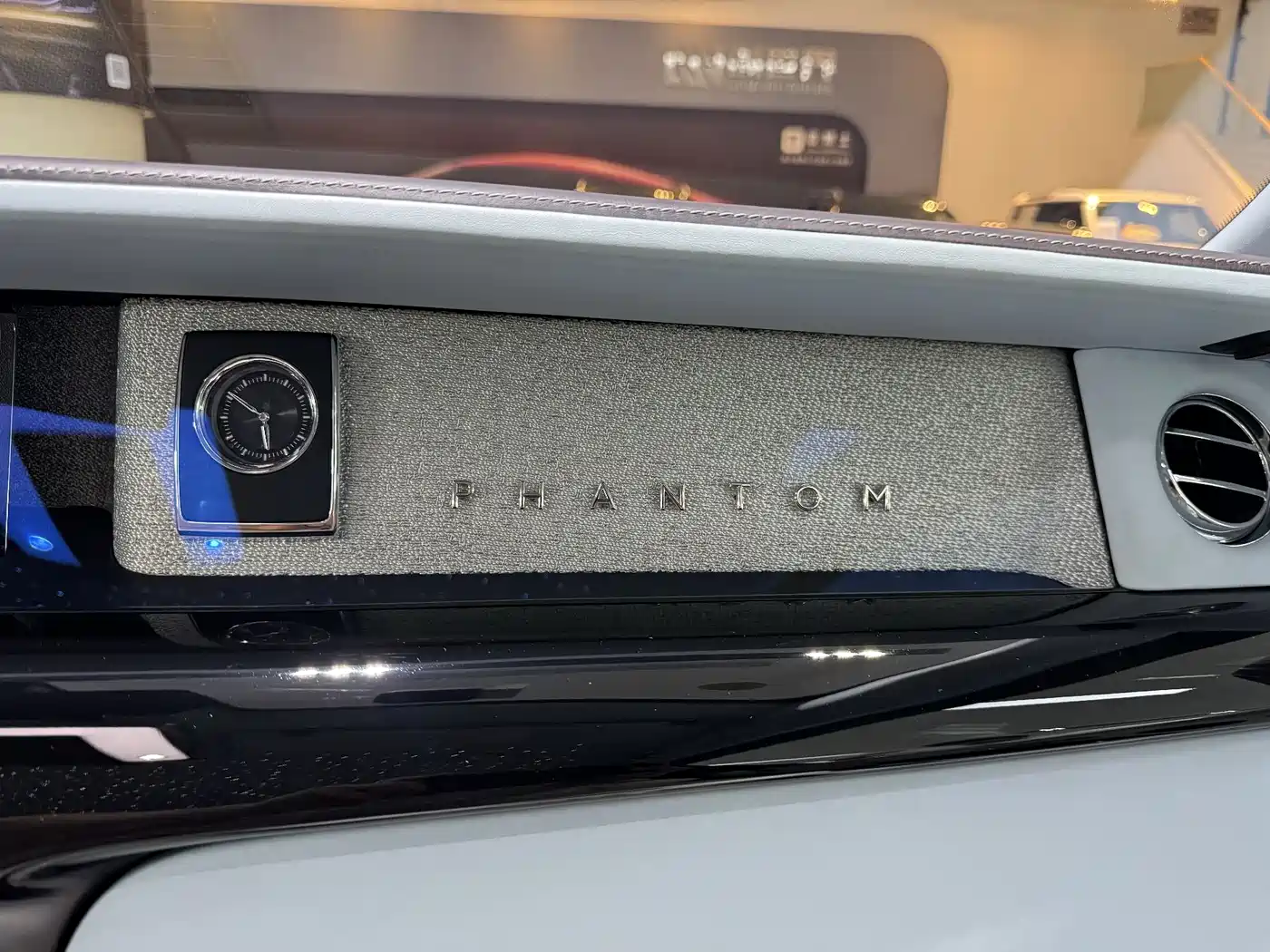 Rolls-Royce Phantom 2021 2018 6.7T Long Wheelbase Version