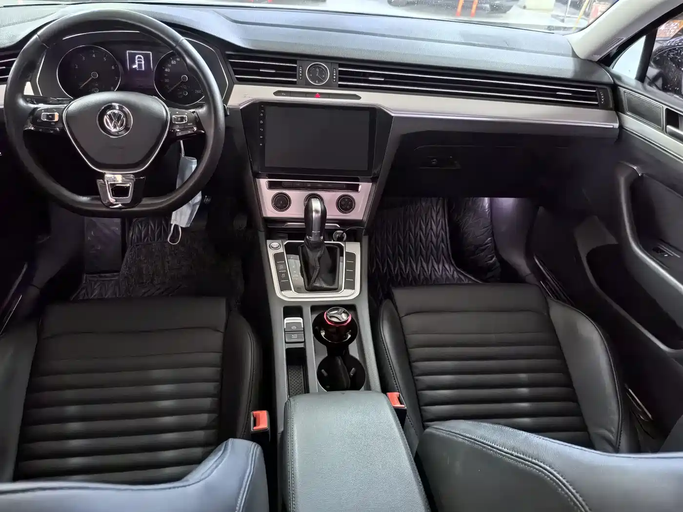 Volkswagen Magotan 2018 280TSI DSG Comfort фото 12