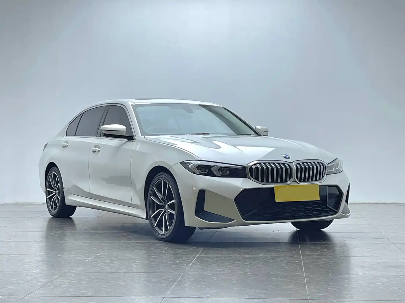 BMW 3 Series 2023 320Li M Sport Package фото 19
