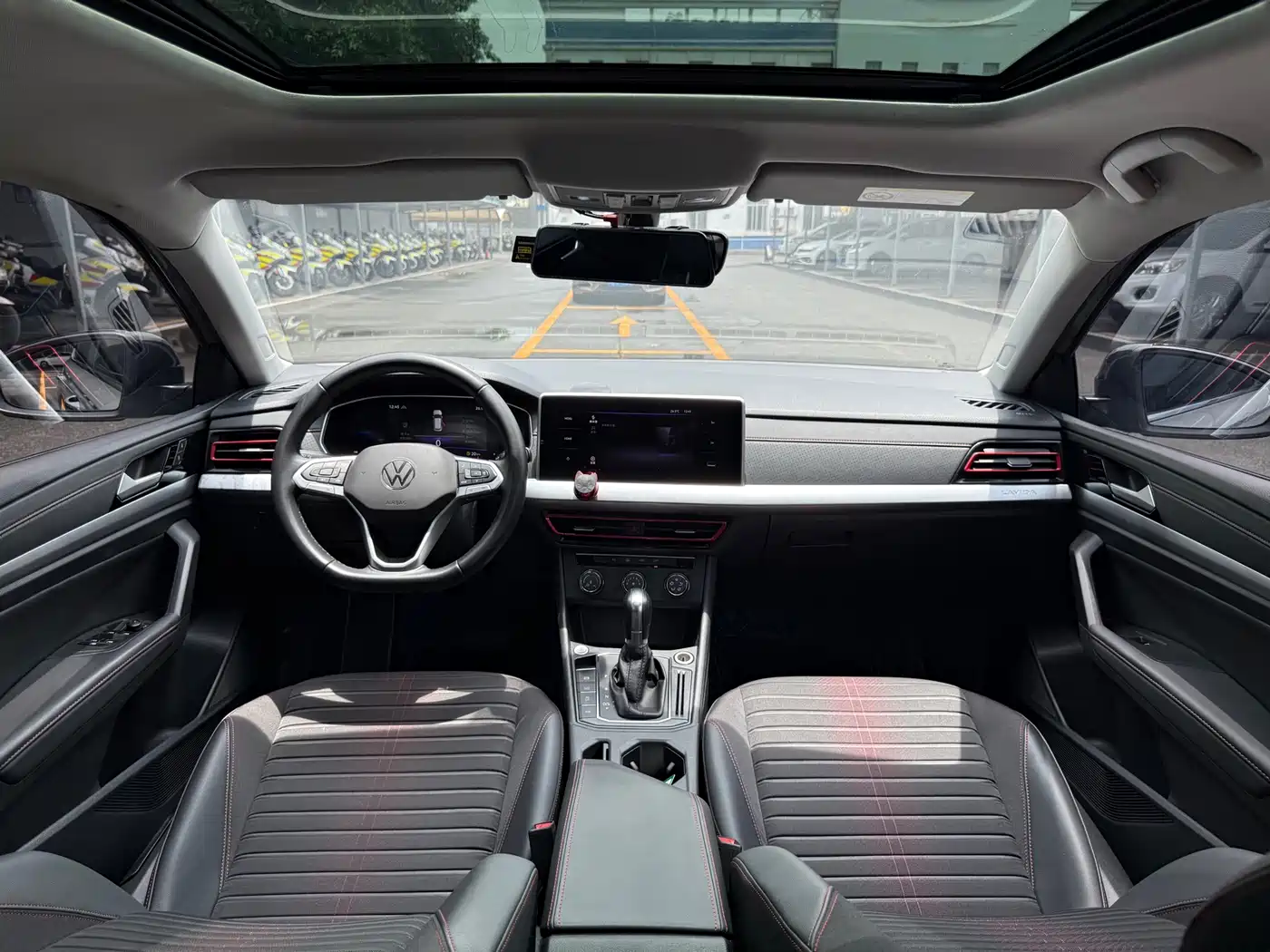 Volkswagen Lavida 2023 280TSI DSG Starlight Comfort Edition фото 9