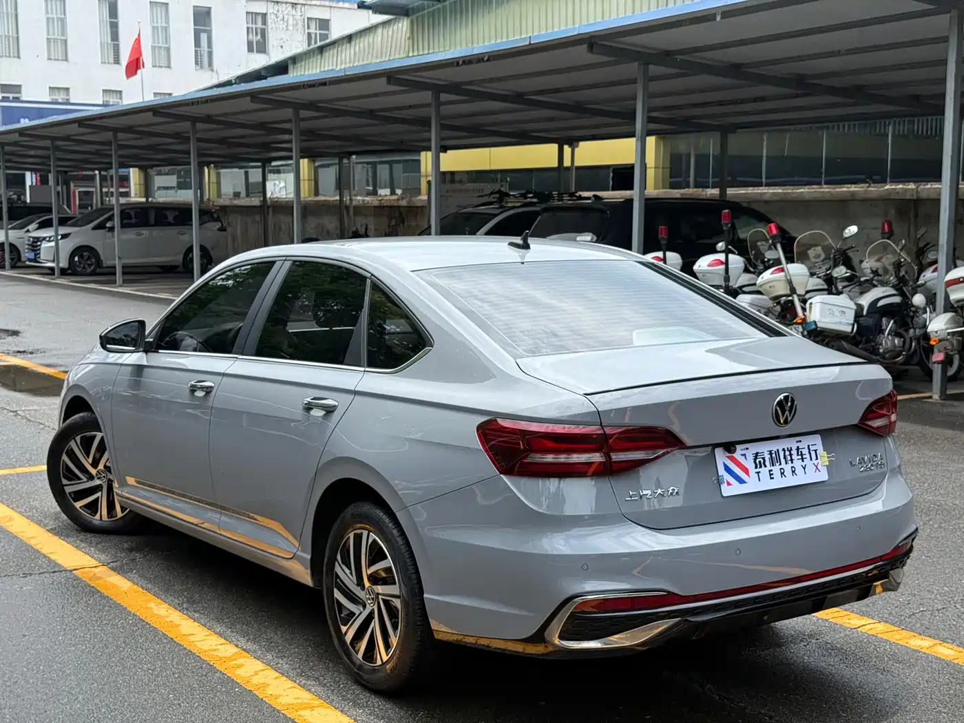 Volkswagen Lavida 2023 280TSI DSG Starlight Comfort Edition фото 6