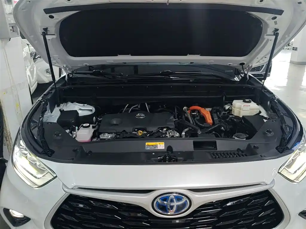 Toyota Highlander 2022 Model Dual Engine 2.5L 4WD Premium Edition 7-Seater фото 20