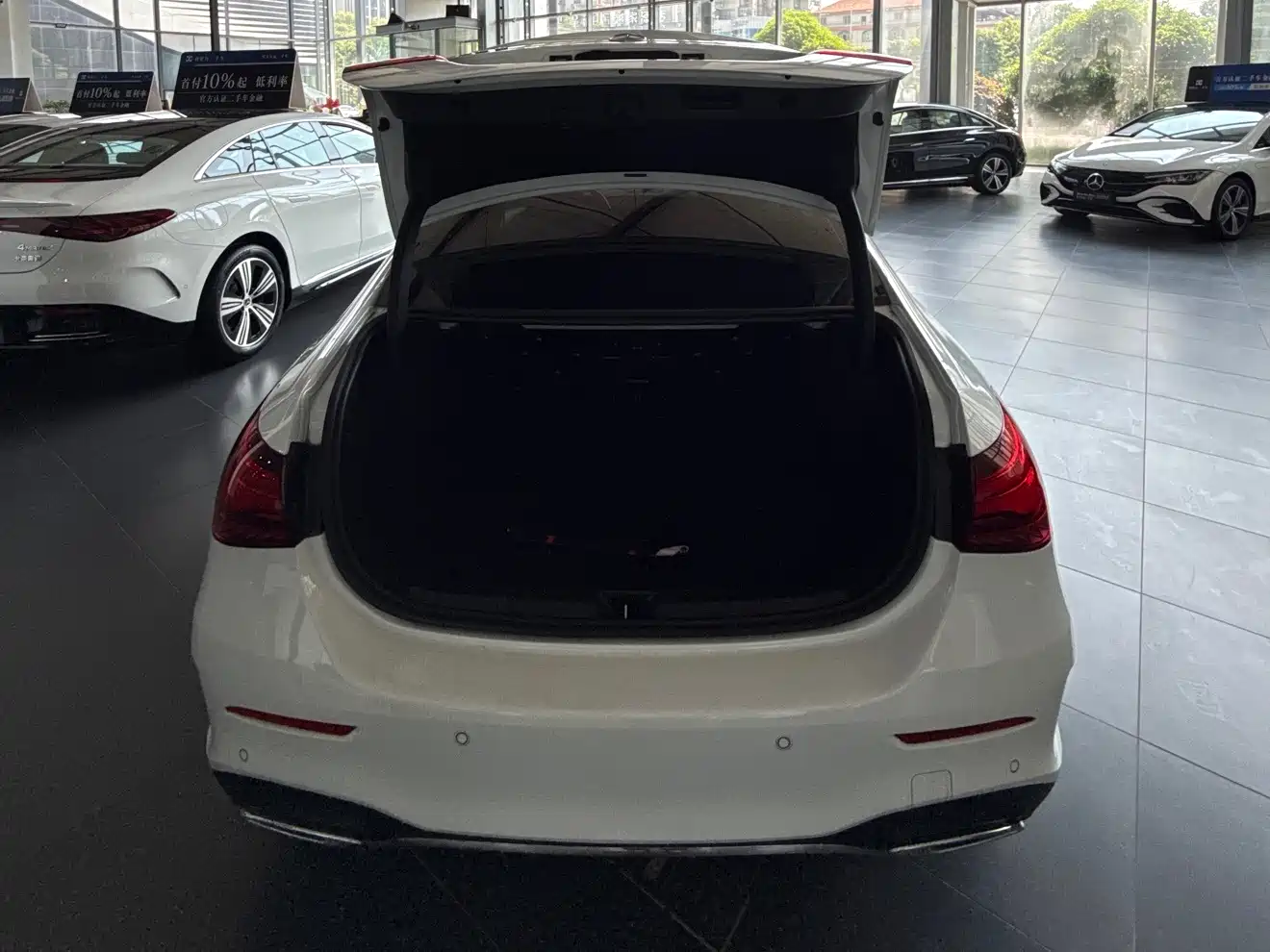Mercedes-Benz A-Class 2024 Facelift A 200 L Fashion фото 15