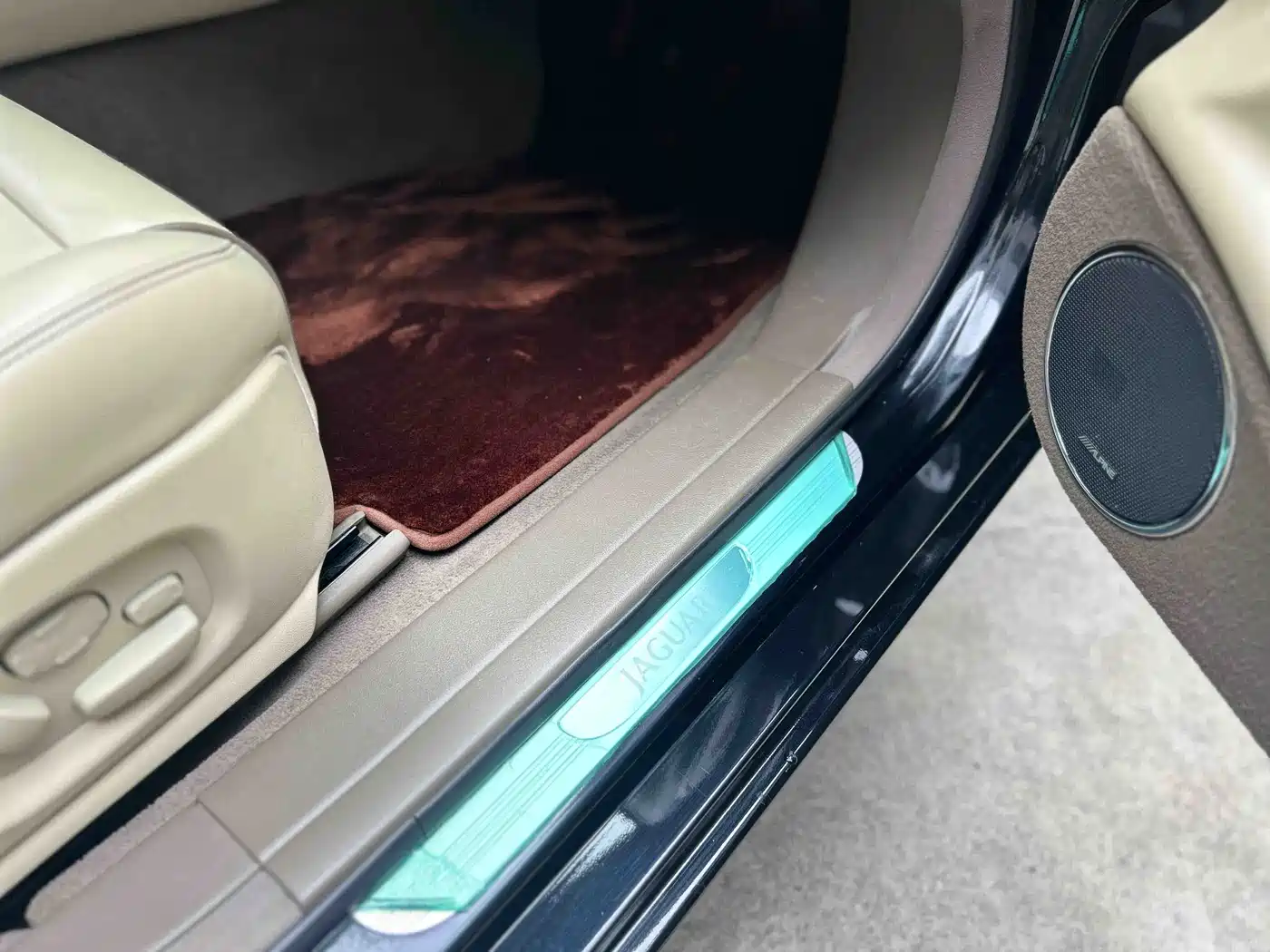 Jaguar XJ 2006 2005 Model XJ6L 3.0