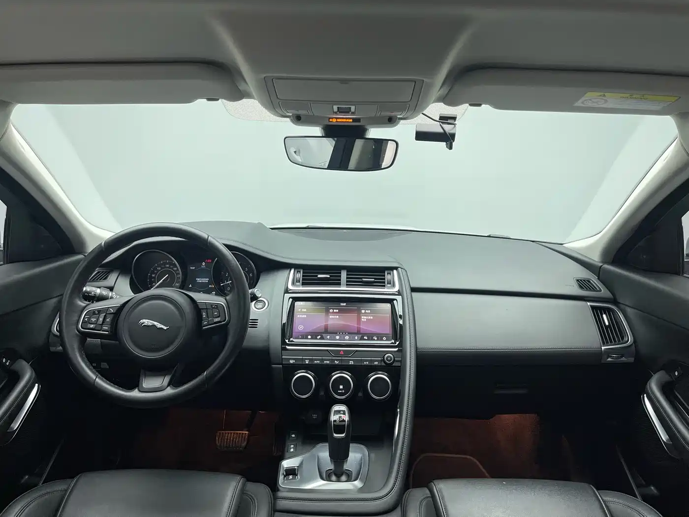JAGUAR E-PACE