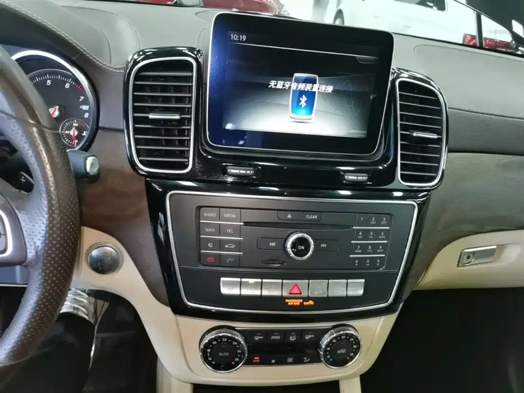 Mercedes-Benz GLE 2017 GLE 320 4MATIC Dynamic фото 13