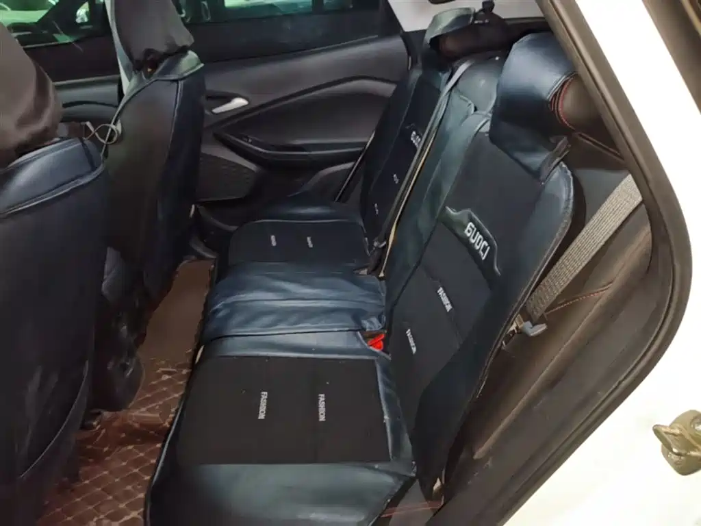 Chevrolet Trax 2019 Redline 335T CVT Extreme Edition (China VI) фото 17