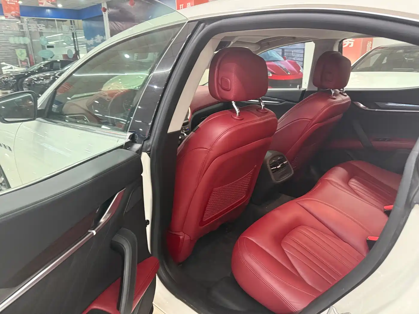 Maserati Ghibli 2020 3.0T Luxury фото 4