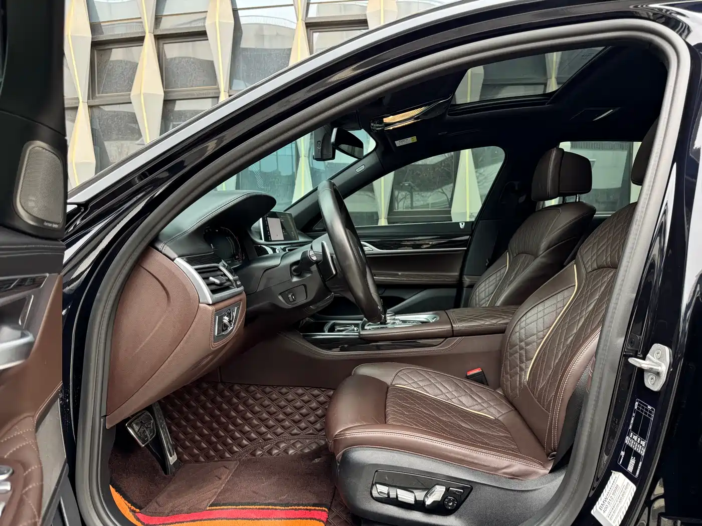 BMW 7 Series 2019 Facelift 740Li Leading M Sport Package фото 6