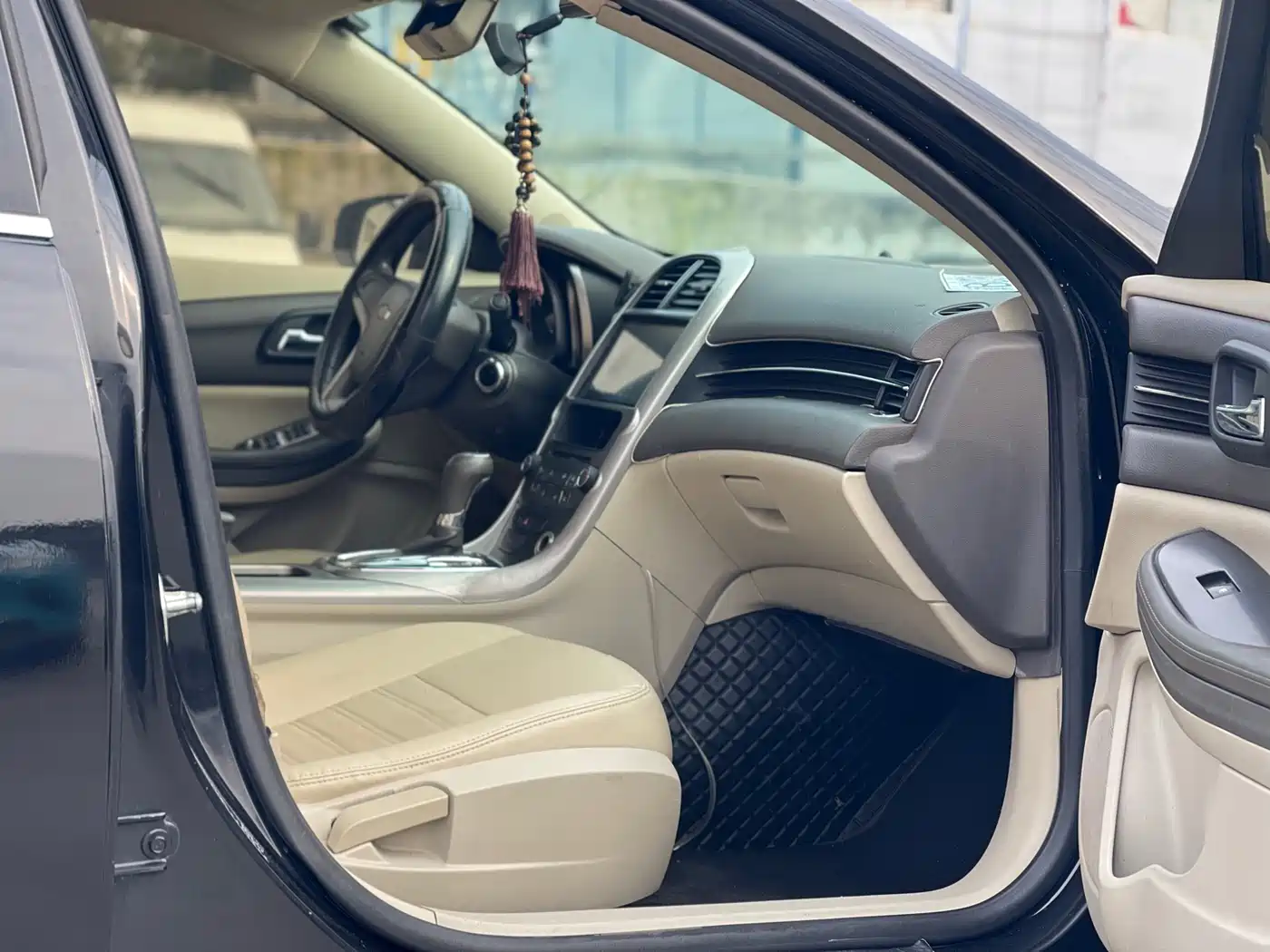 Chevrolet Malibu 2012 2.0L Automatic Comfort Edition фото 9