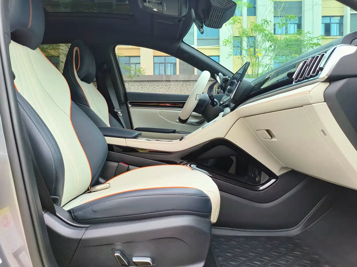 BYD Song PLUS PHEV 2023 Champion Edition DM-i 110KM Flagship PLUS фото 8