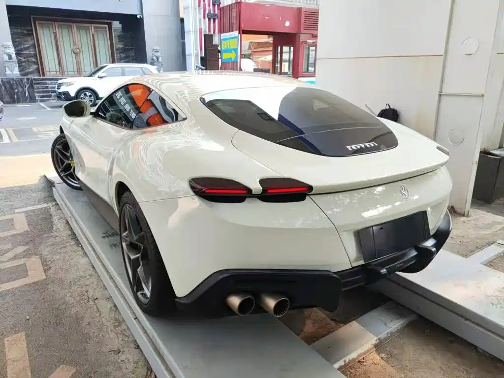 Ferrari Roma 2021 2020 3.9T V8