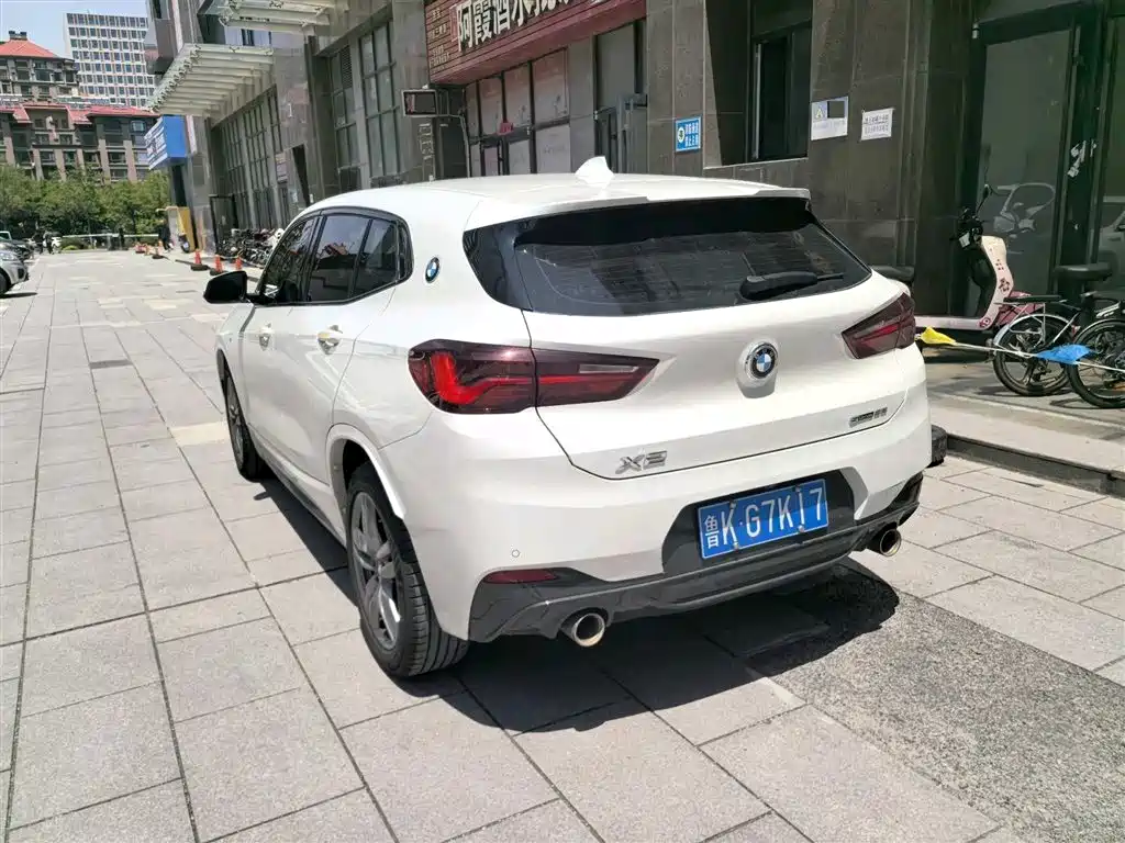 BMW X2