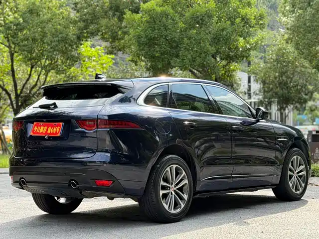 Jaguar F-PACE 2016 2.0T FWD R-Sport Edition — фото 5