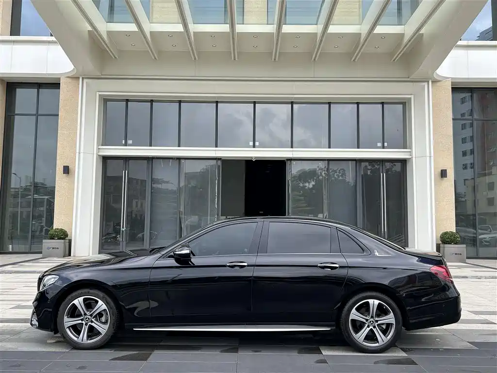 Mercedes-Benz E-Class 2019 E 260 L Sport фото 27