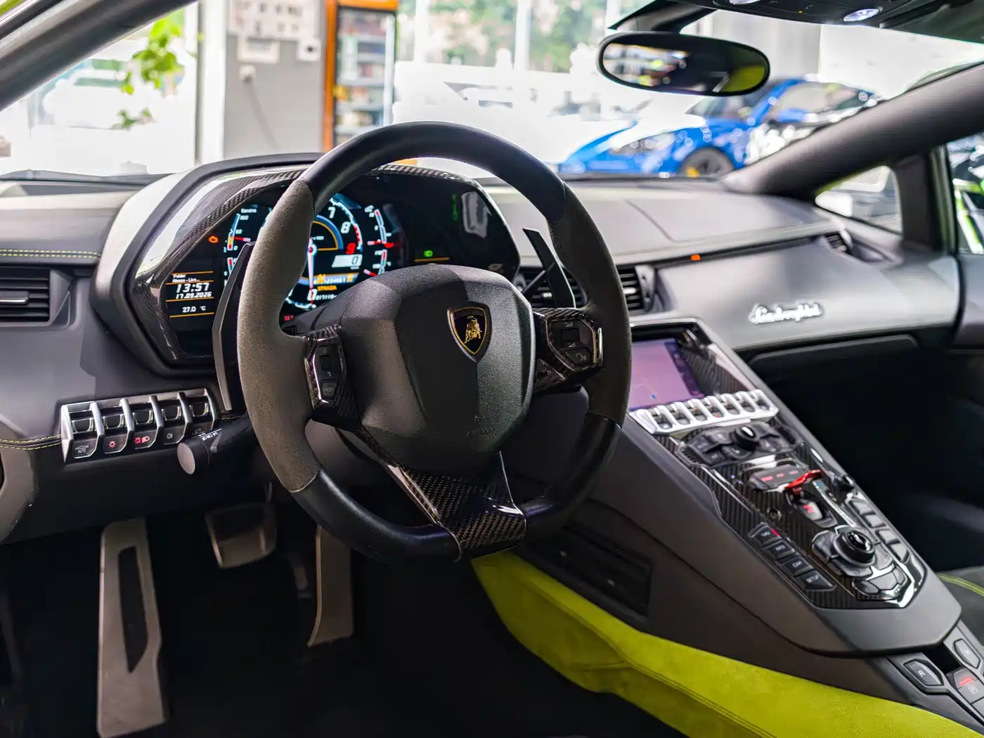 Lamborghini Aventador 2012 2011 LP 700-4