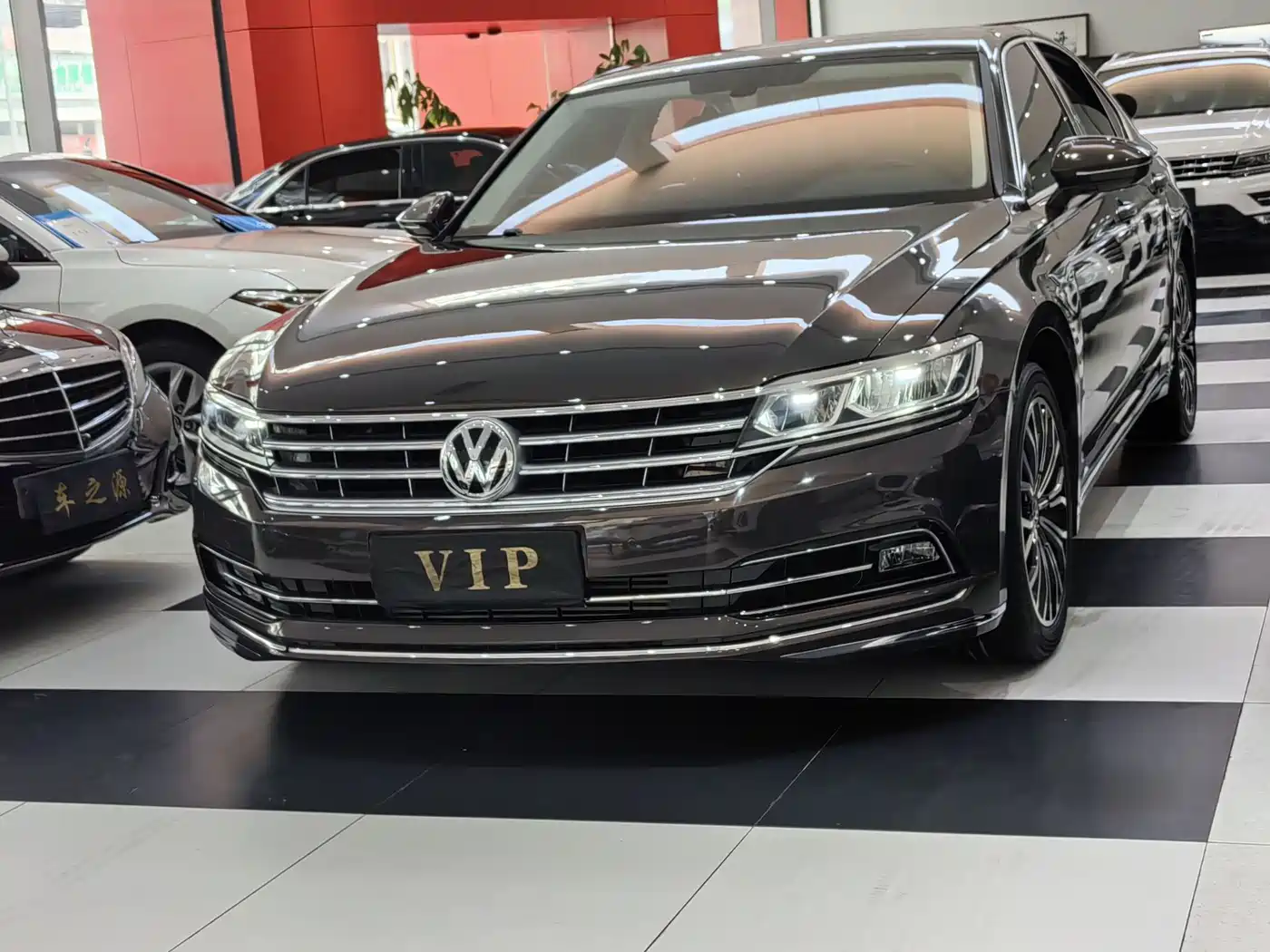 Volkswagen Phideon 2018 380TSI 2WD Business Edition