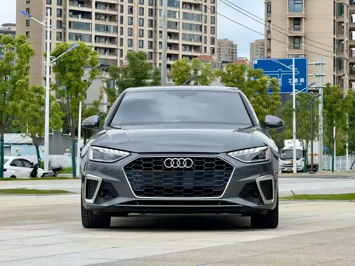 Audi A4L 2021 40 TFSI Premium Life Edition фото 10