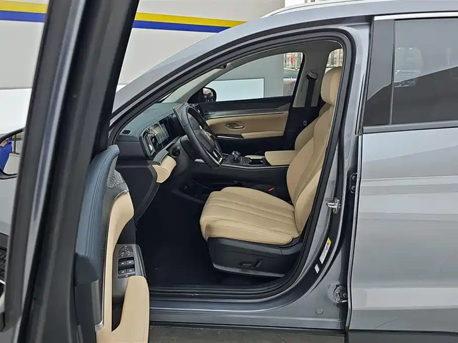 BYD Song Pro New Energy 2025 2nd Gen DM-i 115KM Excellence фото 9