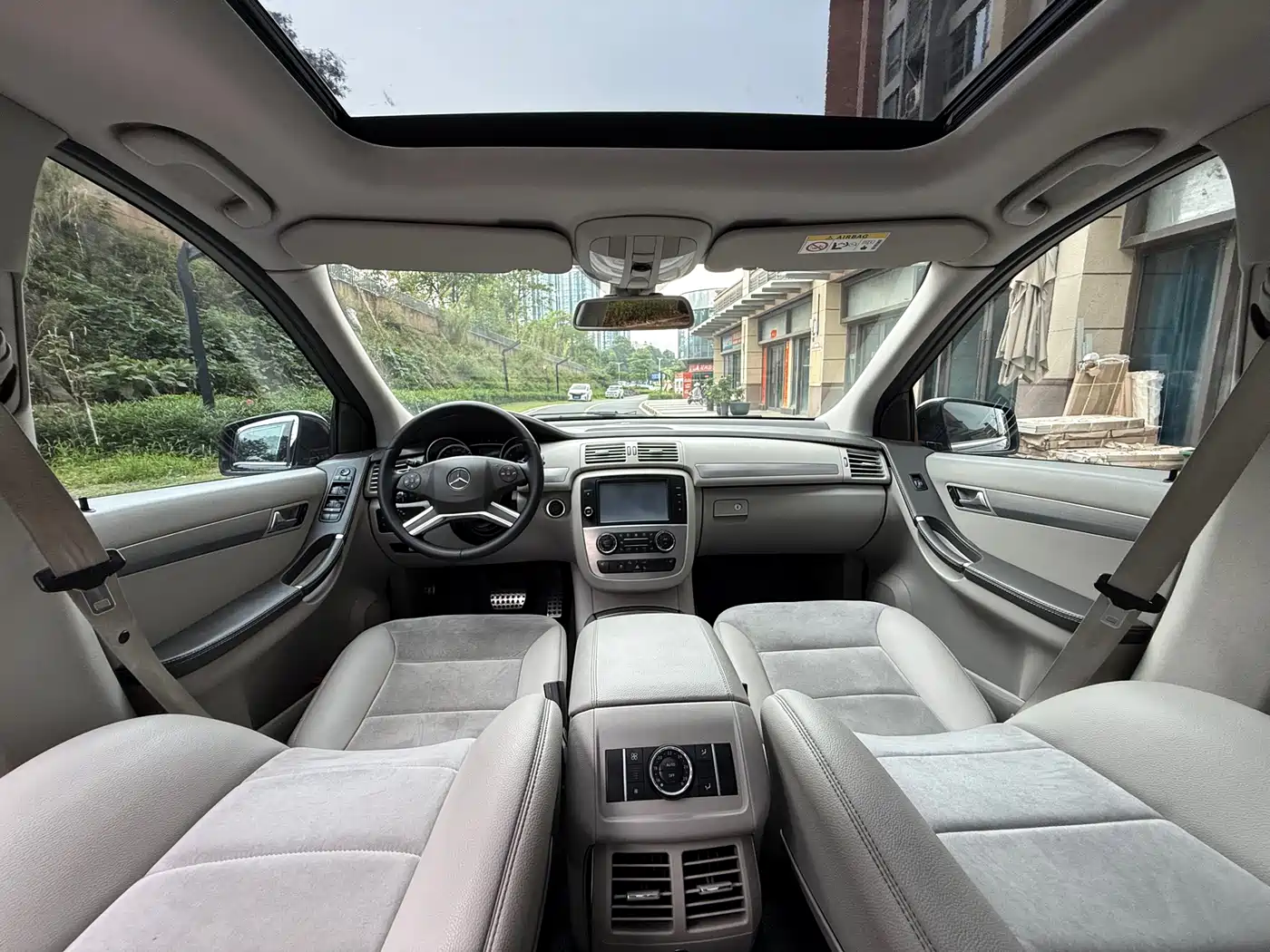 Mercedes-Benz R-Class 2015 R 320 4MATIC Luxury фото 19