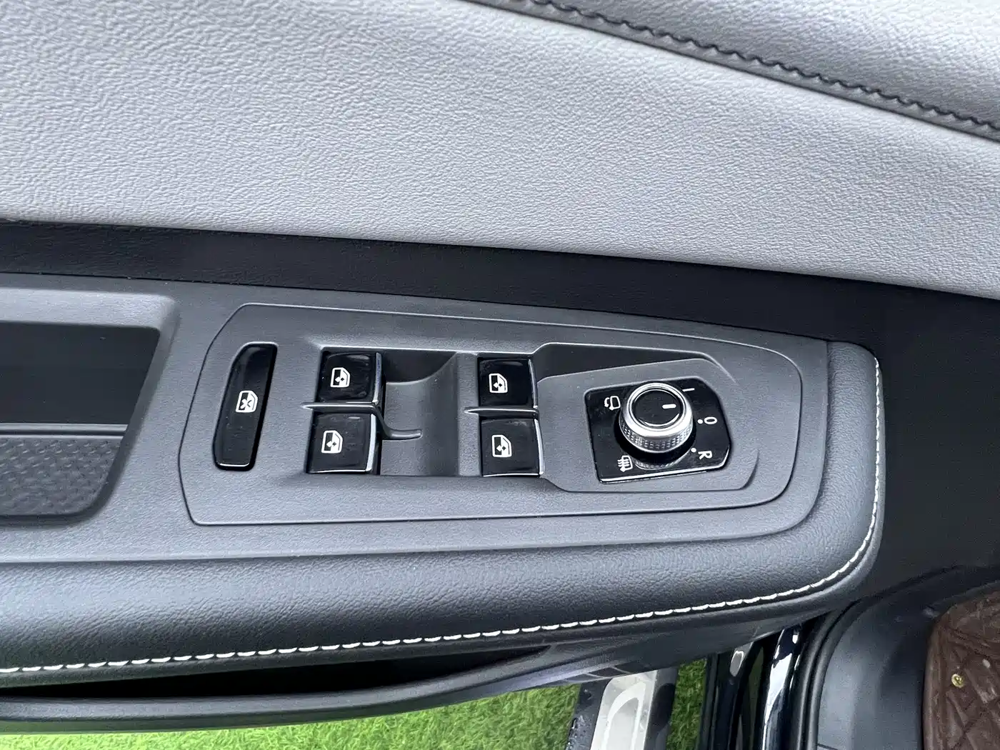 Volkswagen Teramont 2023 380TSI AWD Premium Flagship Edition фото 23