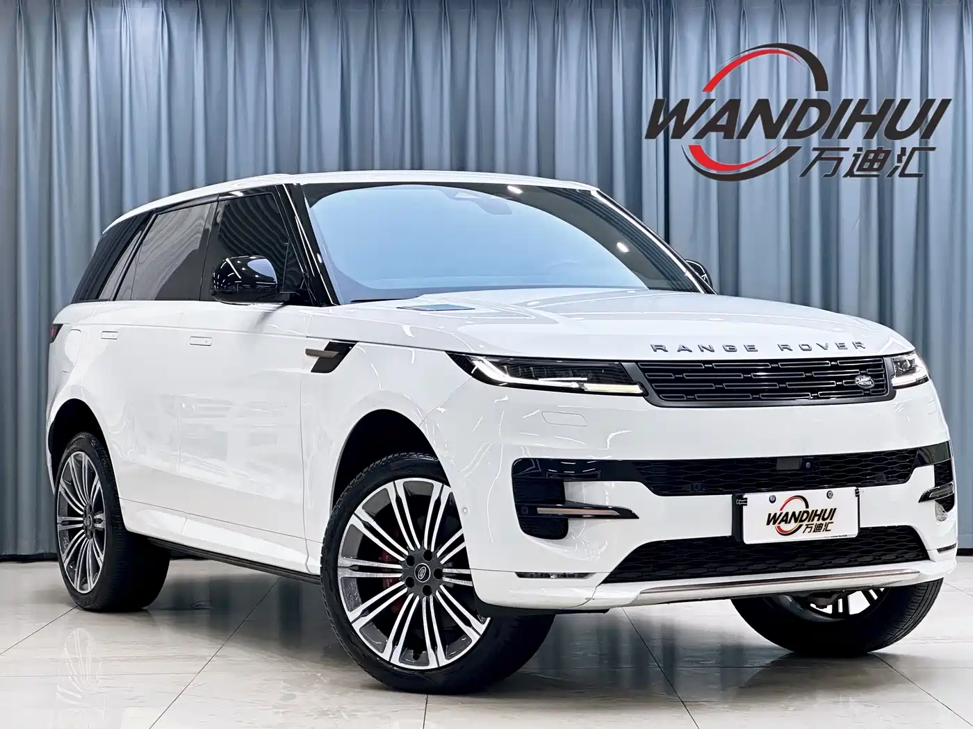 Land Rover Range Rover Sport 2025 400PS Dynamic SE фото 3