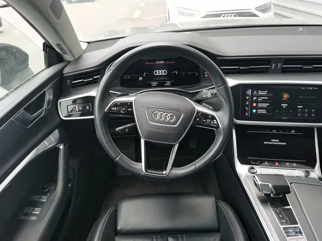 Audi A7 2024 45 TFSI Premium Selection фото 17