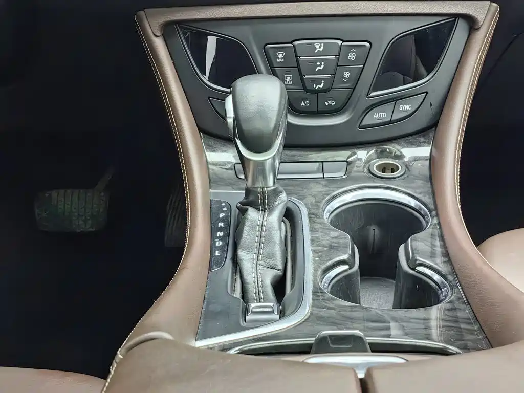 Buick Envision Plus 2015 2014 28T 4WD Elite
