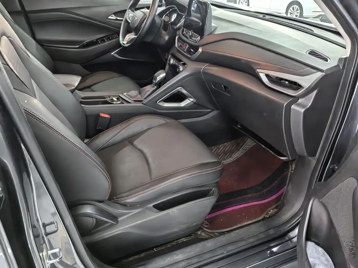 Chevrolet Volando 2020 Mild Hybrid Redline 530T Automatic Premium Edition (5+2 seater) фото 12