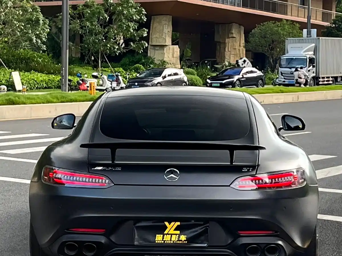 MERCEDES-BENZ AMG GT
