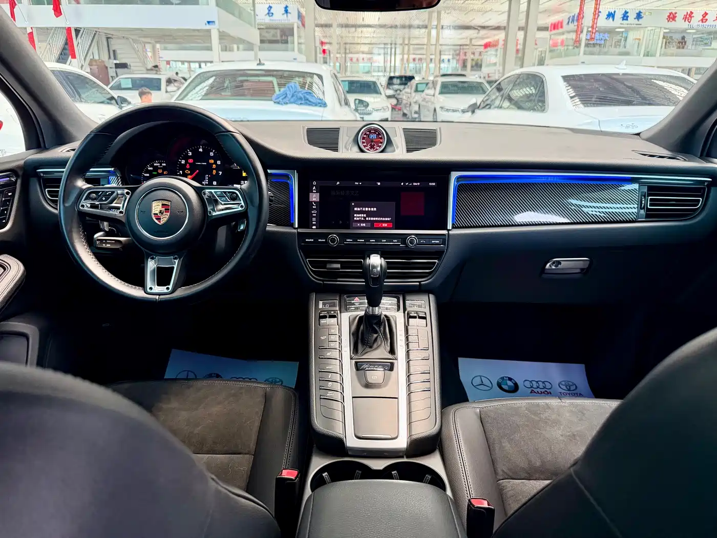 Porsche Macan 2018 Macan 2.0T фото 9