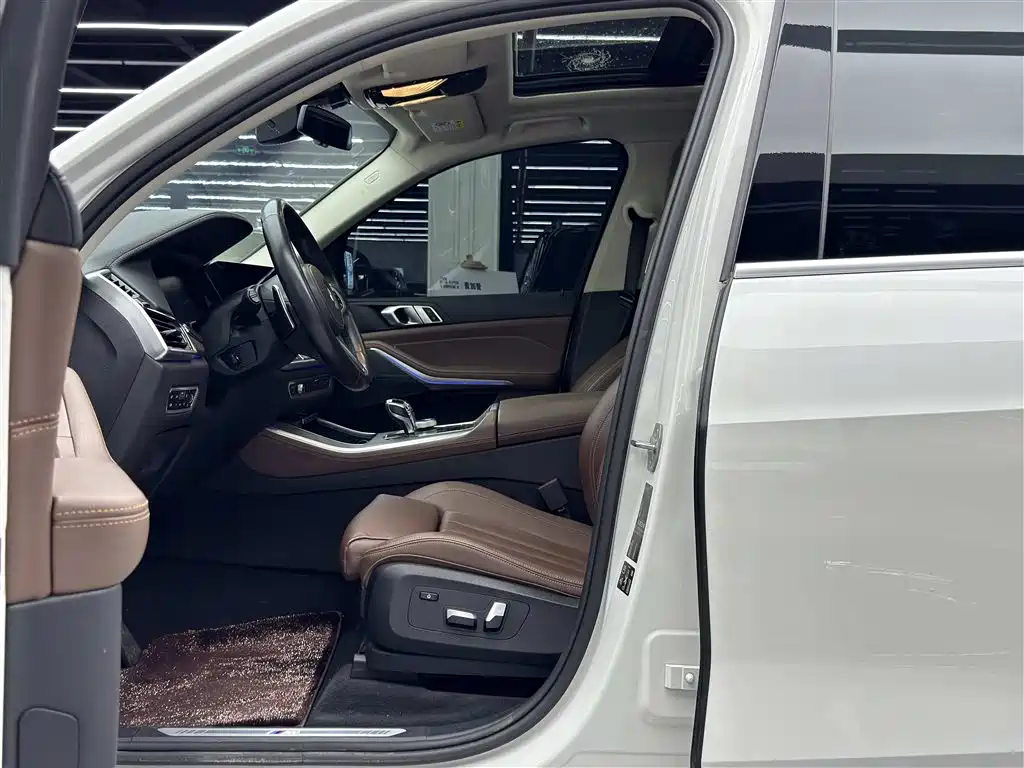 BMW X5 (Import) 2019 xDrive40i M Sport Package фото 6