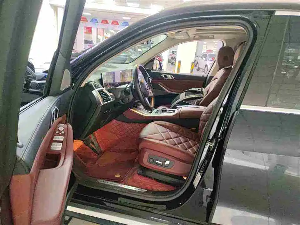 BMW X5 2023 xDrive 30Li Premium M Sport Package фото 5
