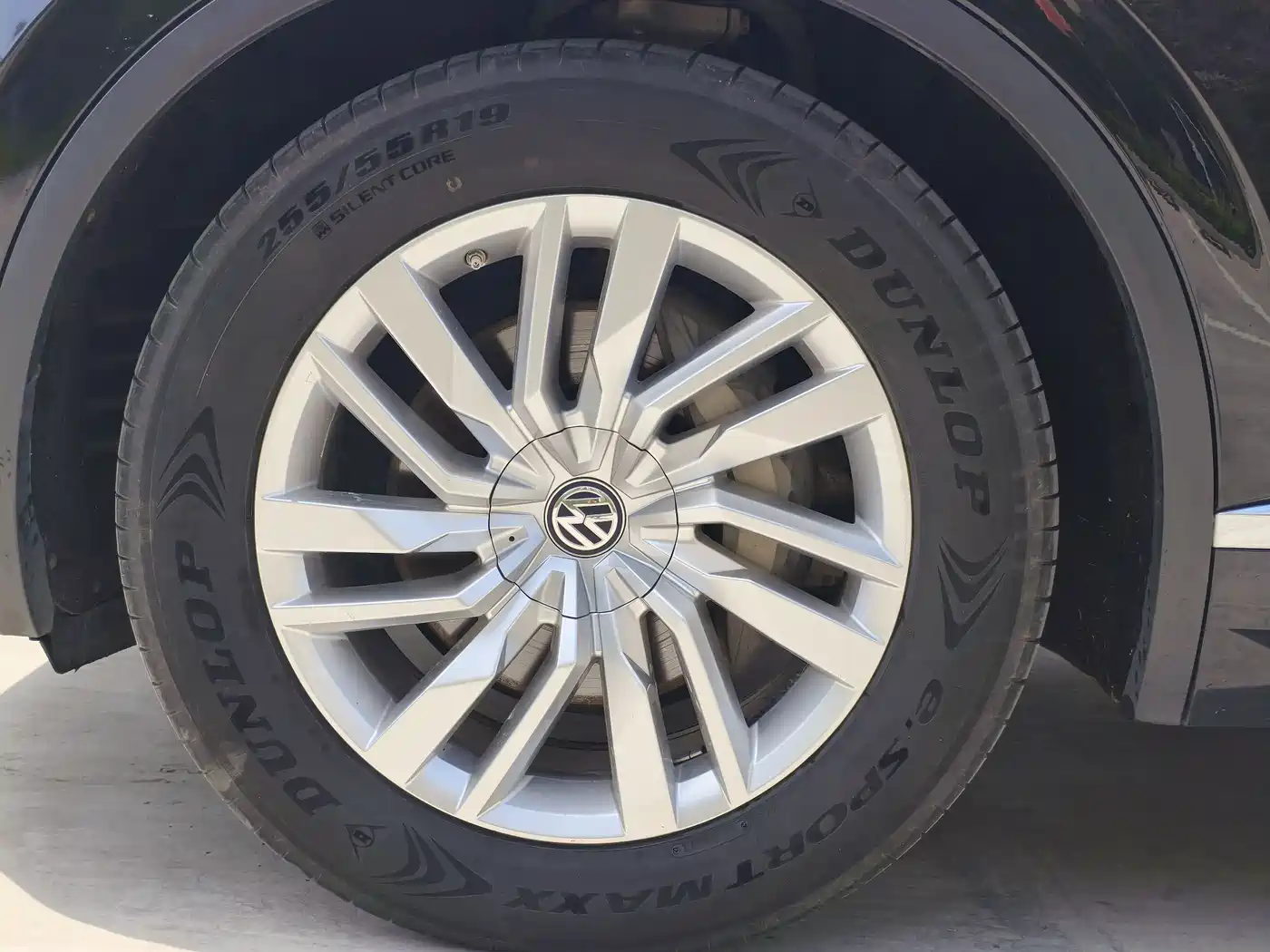 Volkswagen Touareg 2019 2.0TSI Sharp Wing Edition China VI фото 8