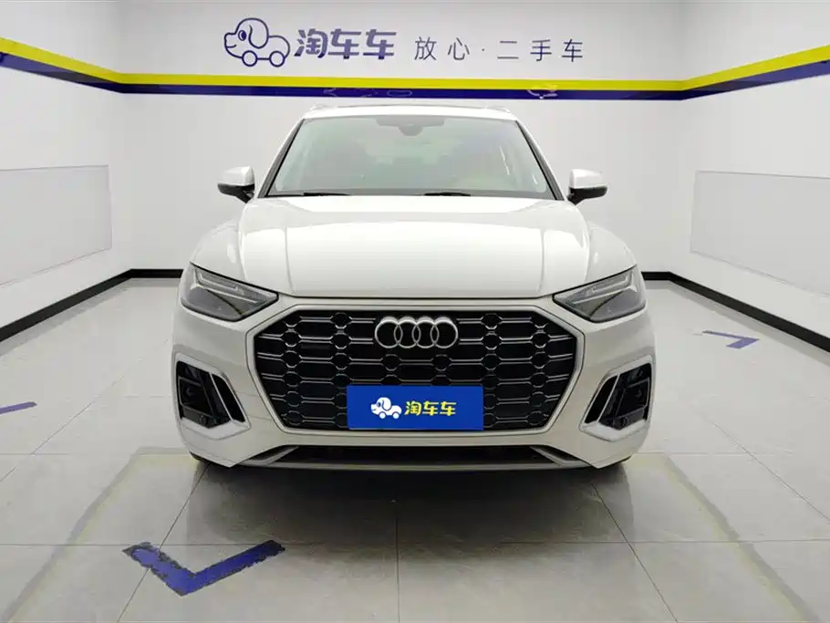 Audi Q5L 2021 40 TFSI Luxury Dynamic фото 2
