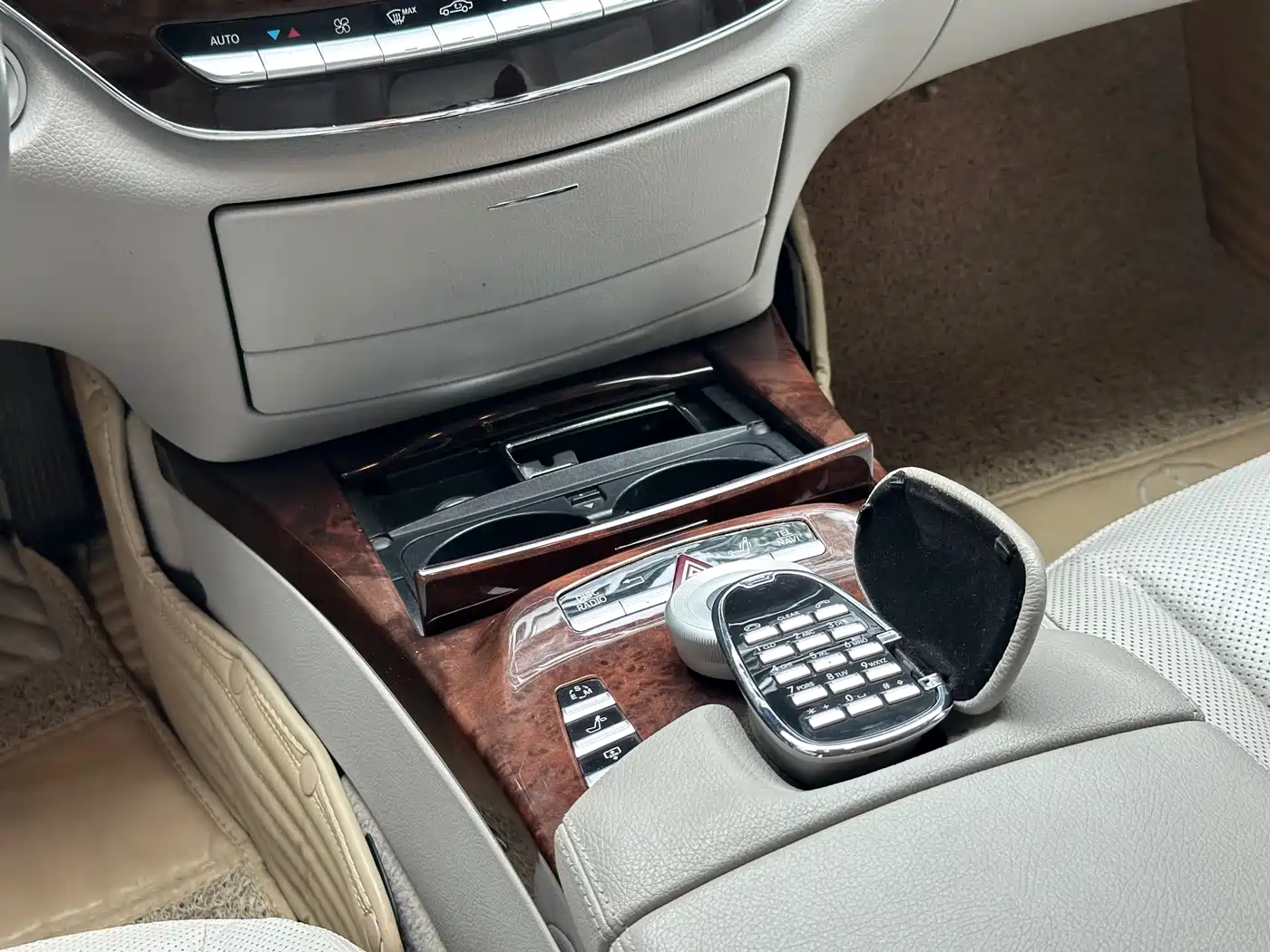 Mercedes-Benz S-Class 2010 S 300 L Business фото 18