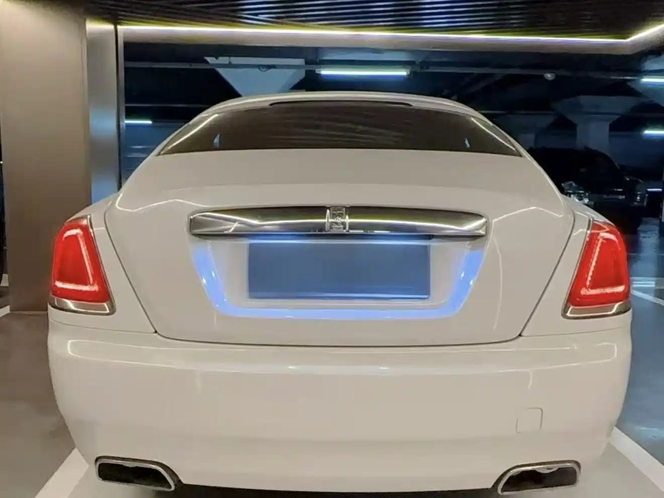 Rolls-Royce Wraith 2018 6.6T Standard фото 4