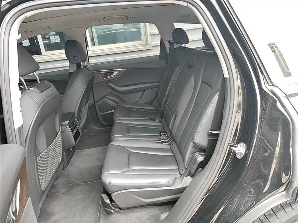 Audi Q7 2022 55 TFSI quattro S line Sport фото 24