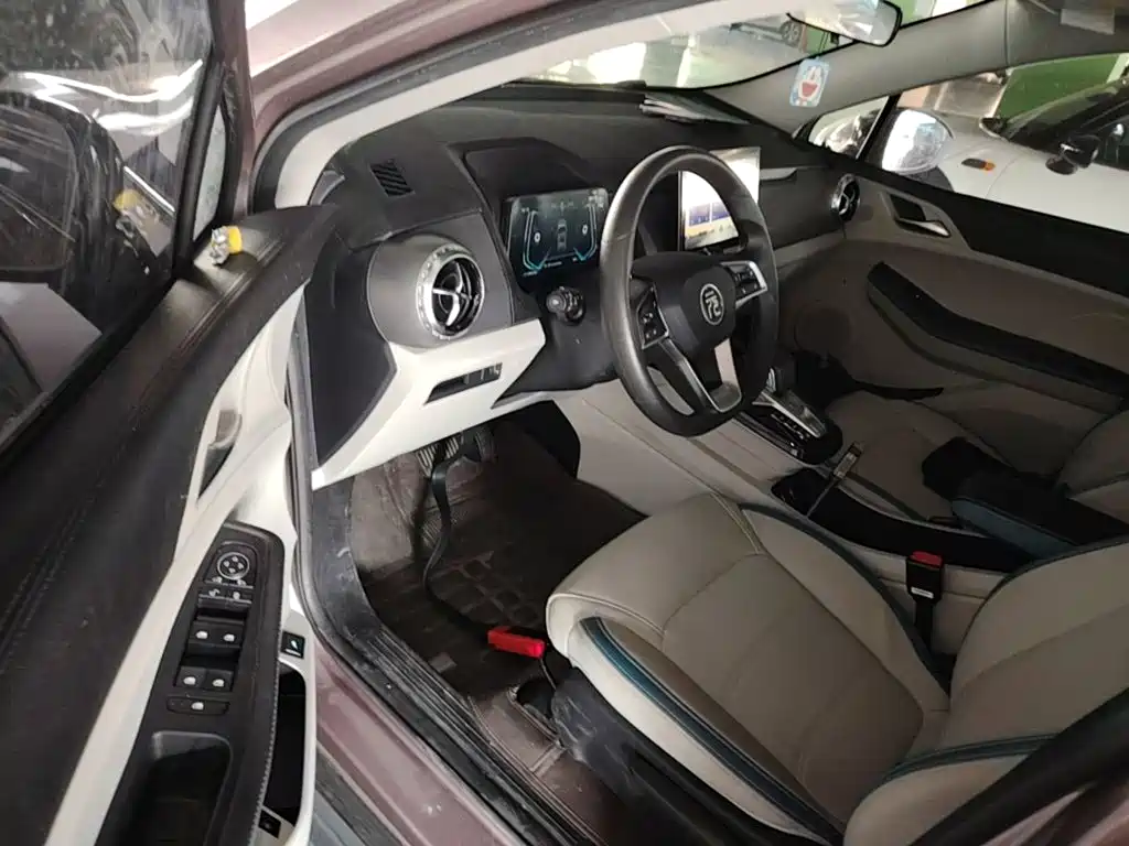 BYD Yuan Pro 2024 2023 401KM Luxury