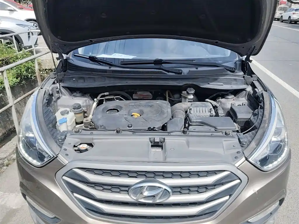 Hyundai Beijing Hyundai ix35 2013 2.0L Auto 2WD Smart GLS China IV фото 20