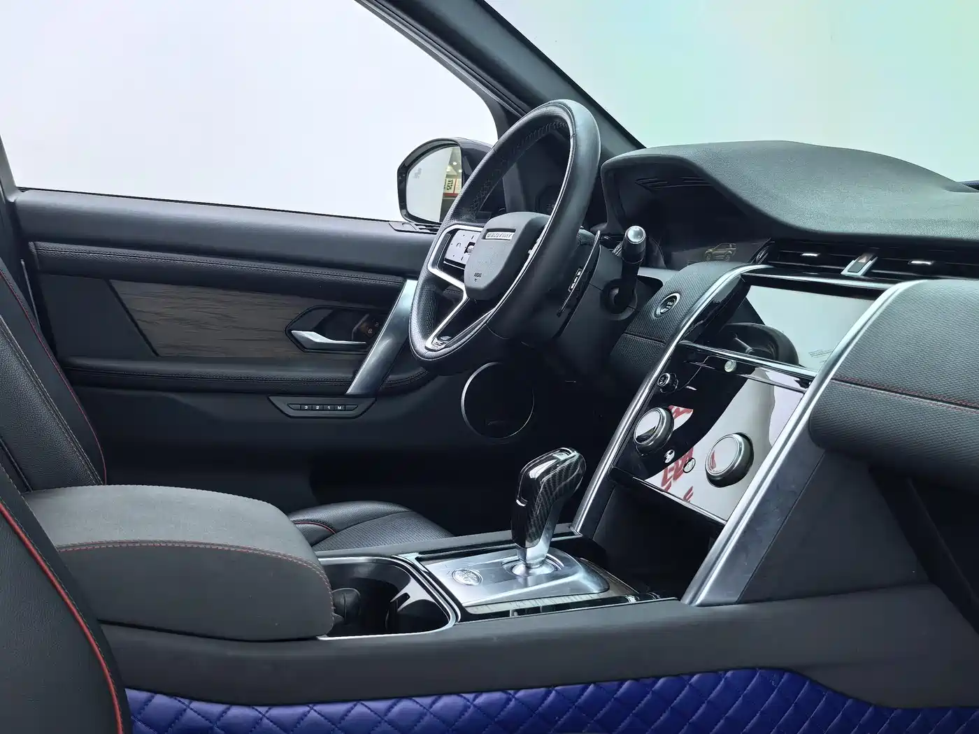 LAND ROVER DISCOVER SPORTS