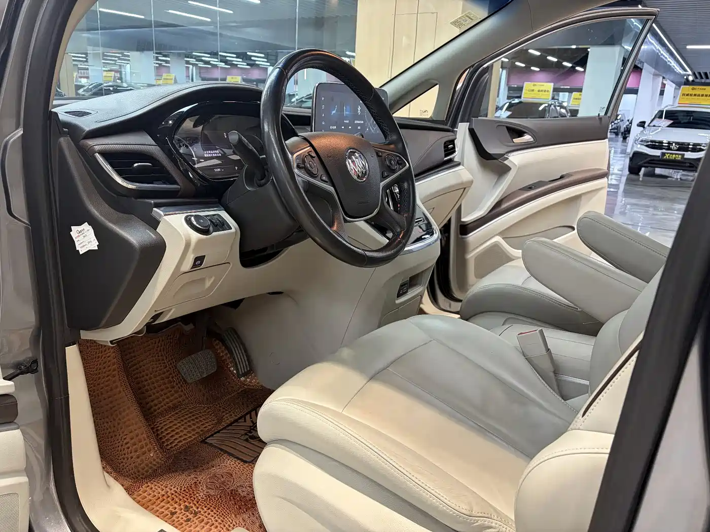Buick GL8 2020 Land Business Class 652T Premium фото 7