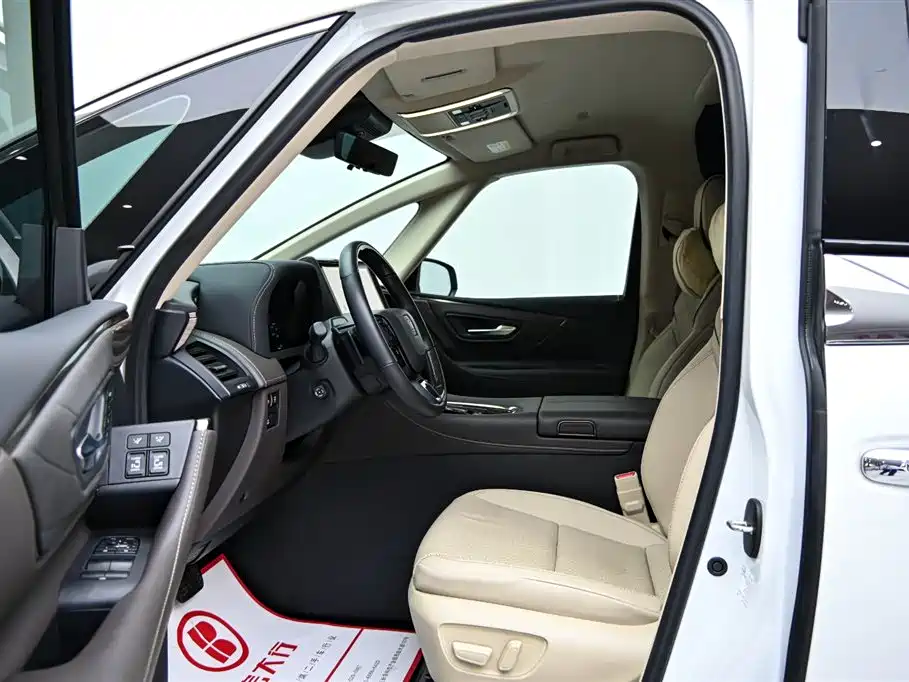 Toyota Vellfire 2024 Crown Hybrid 2.5L Executive Premium Edition фото 10