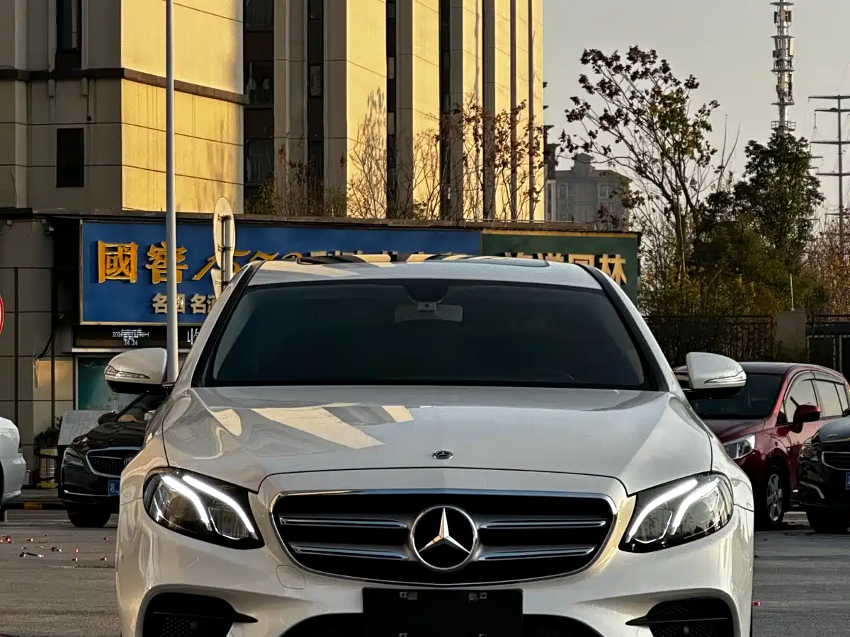 Mercedes-Benz E-Class 2018 E 200 L Sport