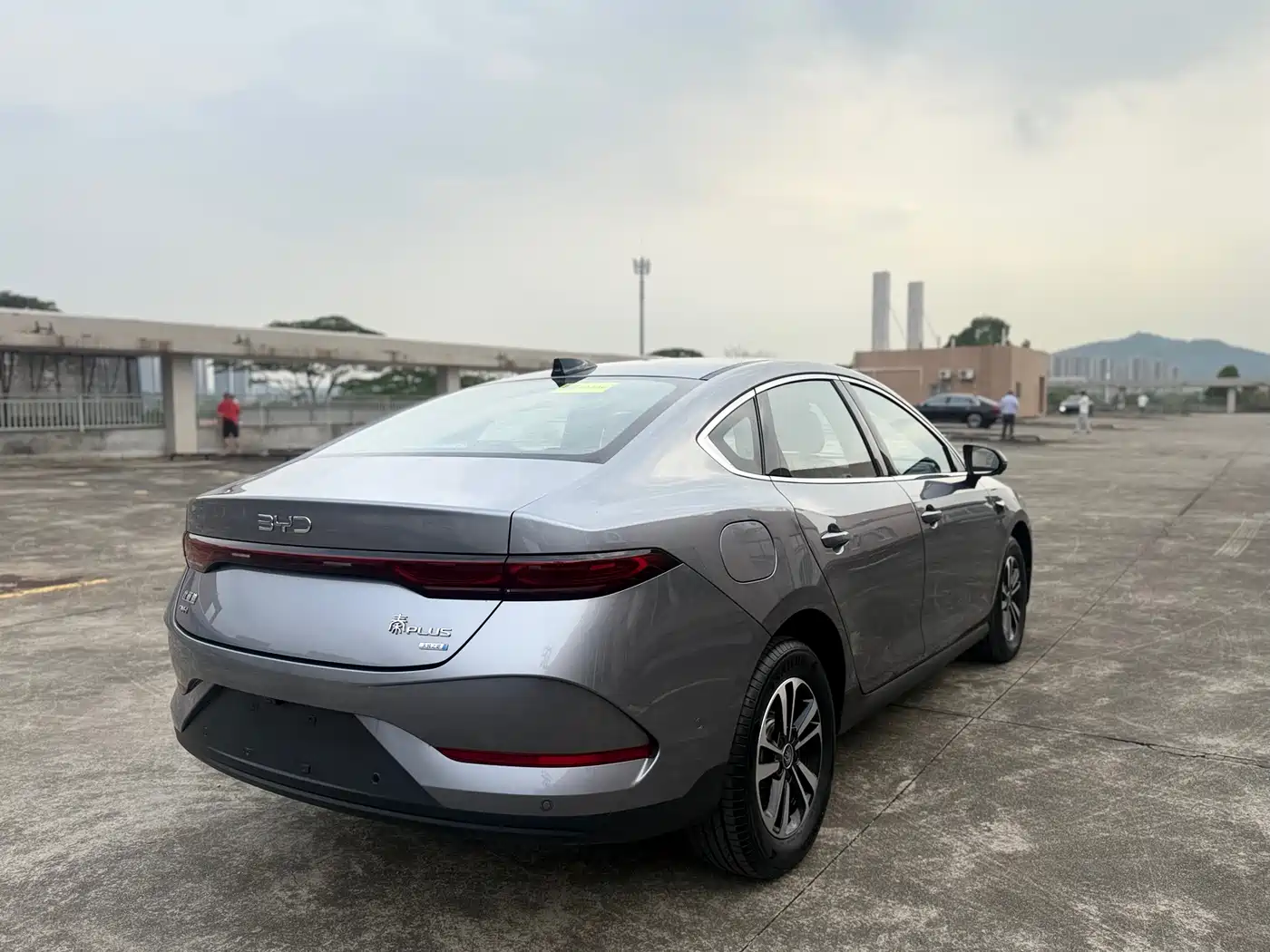 BYD Qin PLUS 2025 DM-i Smart Drive Edition 120KM Surpassing Type фото 8