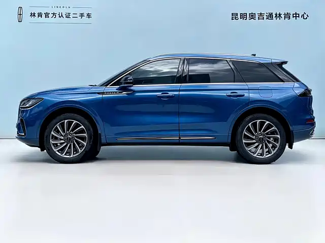 Lincoln Adventurer 2023 2.0T 4WD Zunya Edition — фото 3