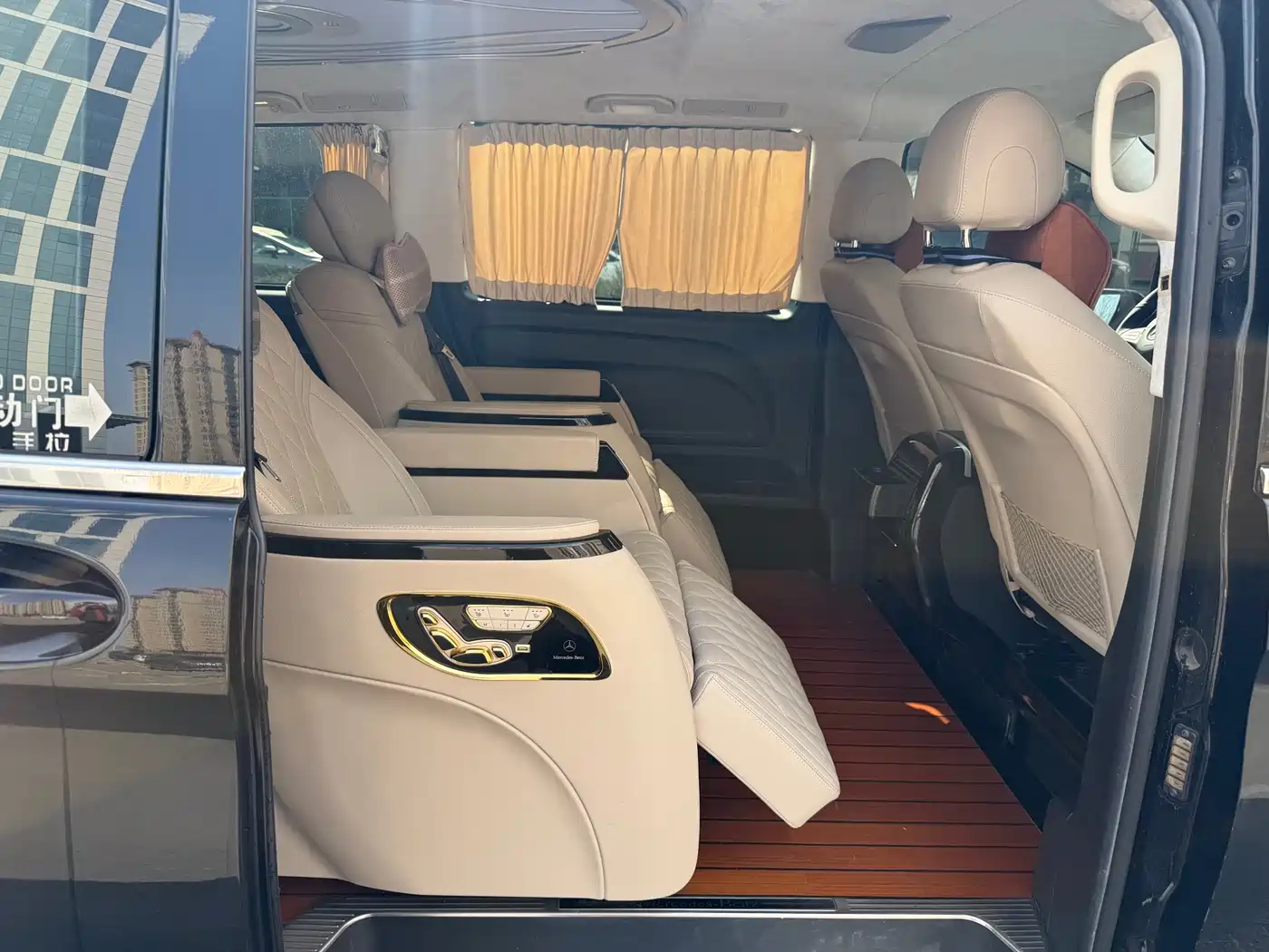 Mercedes-Benz Vito 2021 2.0T Elite 7-Seater фото 9