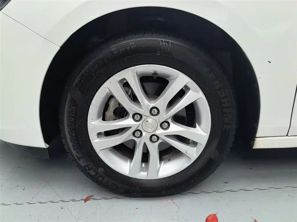 Chevrolet Cavalier 2019 320 Automatic Joy Edition фото 25