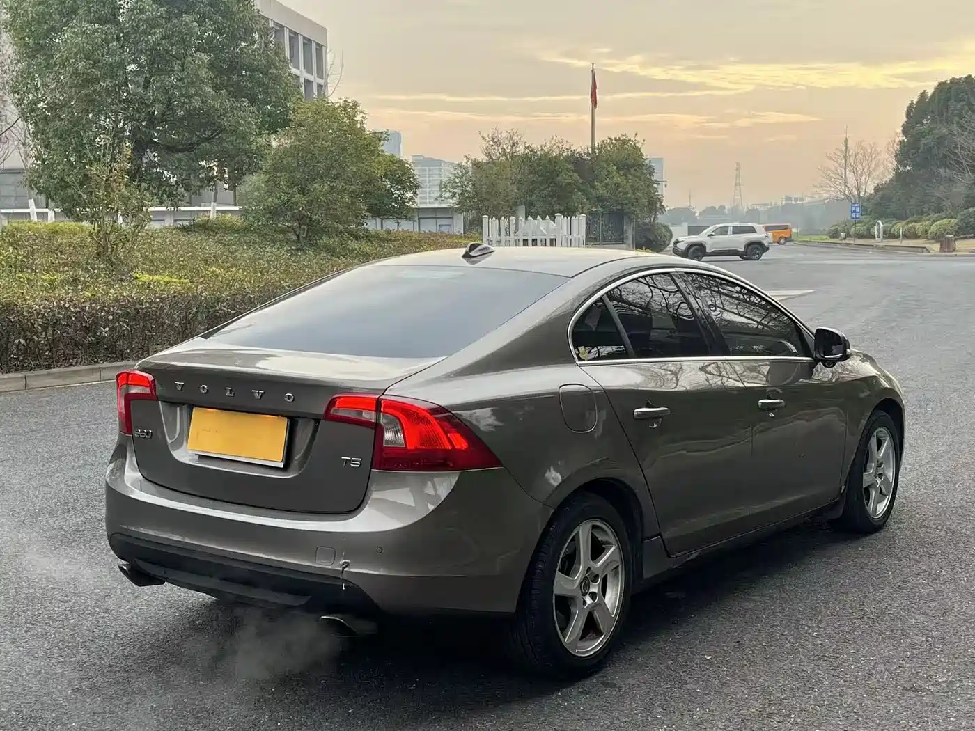 Volvo S60 (Import) 2012 2012 1.6T DRIVe Trend Edition